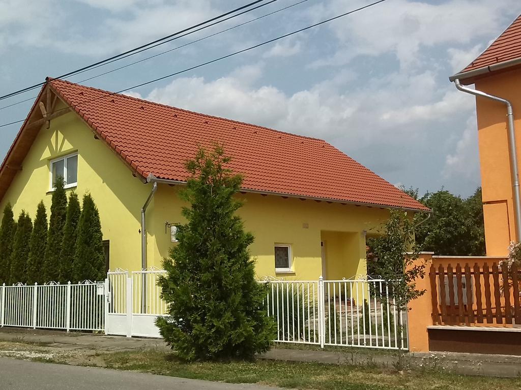 Napsugár Vendégház Szilvásvárad Exterior foto